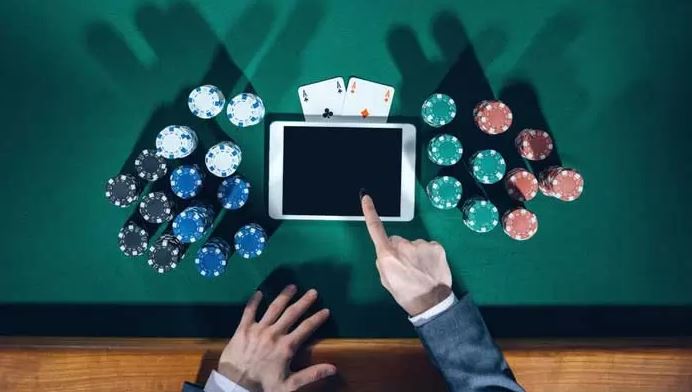 Reasons to Try Your Luck in Online Casinos
