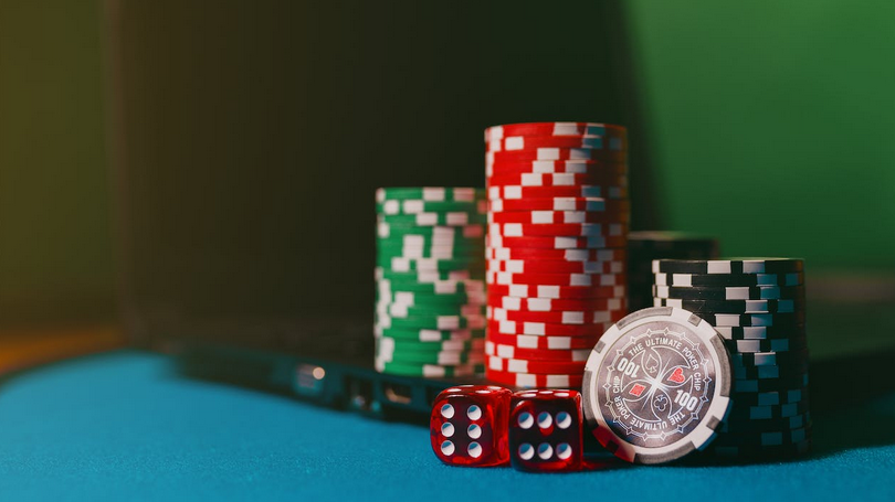 Why People Love Online Casinos
